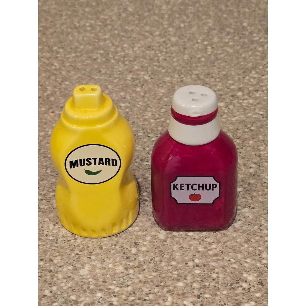 Ceramic Ketchup and Mustard Salt and Pepper Shaker Set Diner Style 3.75